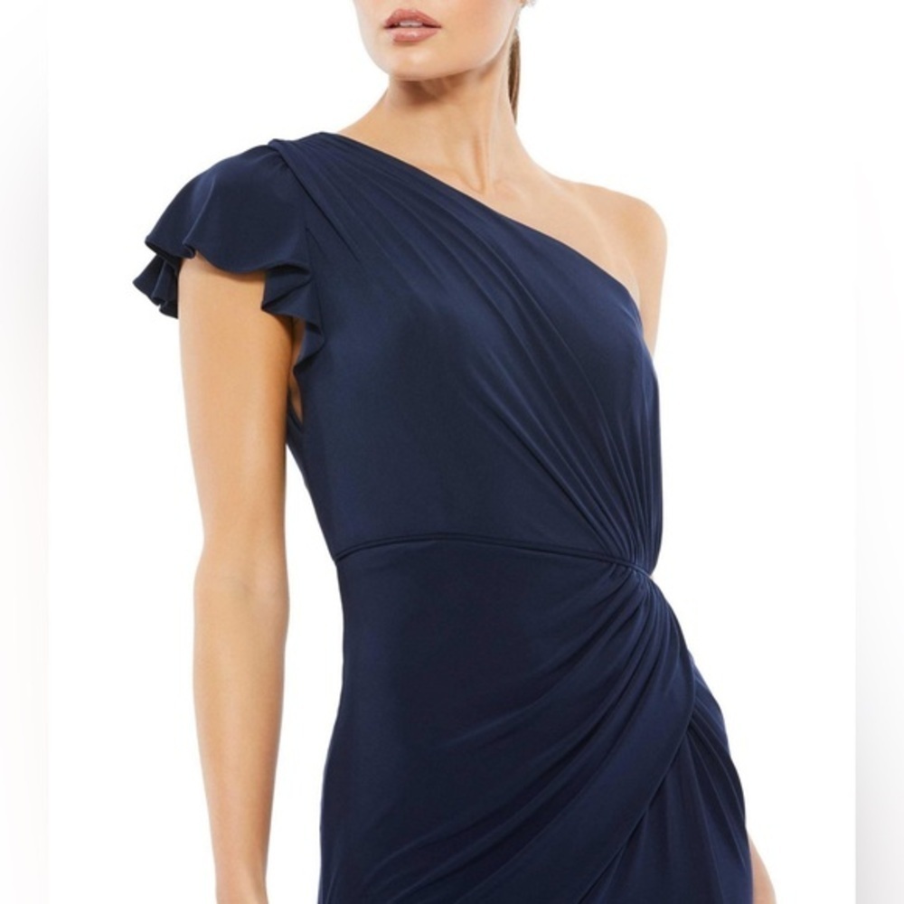 Mac Duggal Women's Ruffled One Shoulder Gown Size 14 - Picture 4 of 15